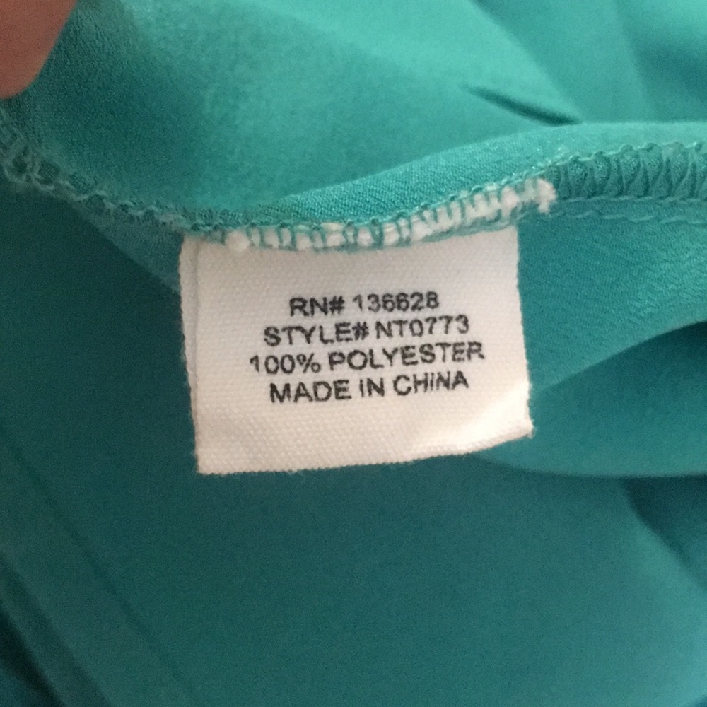 Short sleeve teal blouse with back button closure, Sz M - Picture 5 of 7